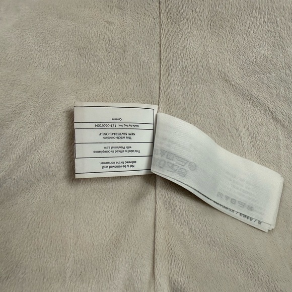 Abercrombie & Fitch Black Puffer Coat with Faux Fur Trim - Picture 8 of 9